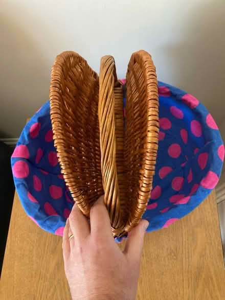 Photo of free Small Picnic Basket (Fareham PO16) #2