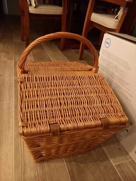 Photo of free Picnic basket (SM4) #2
