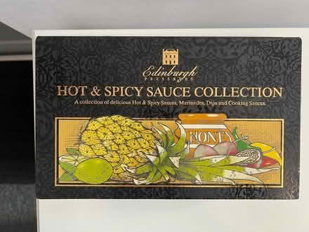 Photo of free Hot sauce gift set (SE4) #1