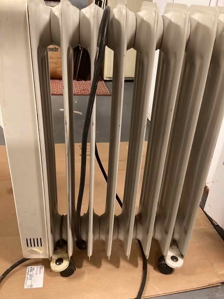 Photo of free Big space heater - leaks (Watertown/Waltham/Belmont line) #1