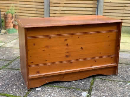 Photo of free Ottoman / wooded chest (TW12 (Hampton)) #2