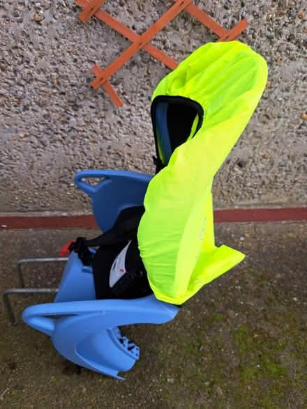 Photo of free Hamax child bicycle seat (D6w) #1