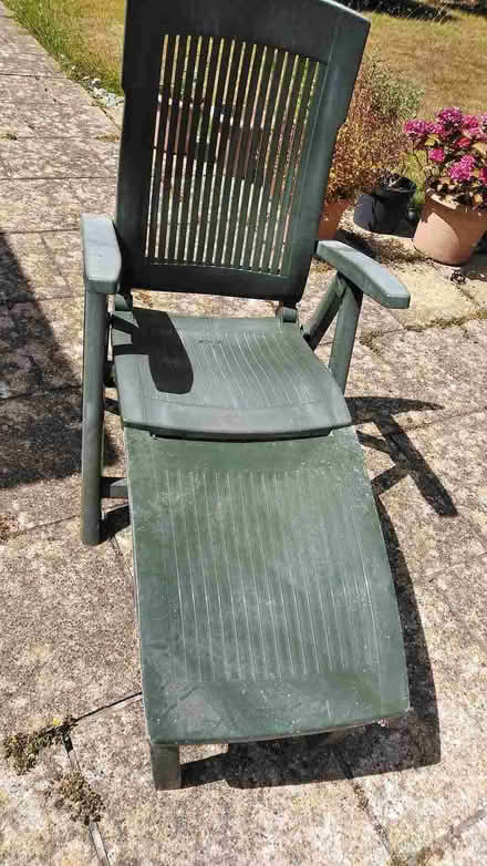Photo of free Garden lounger (Willingdon BN21) #1