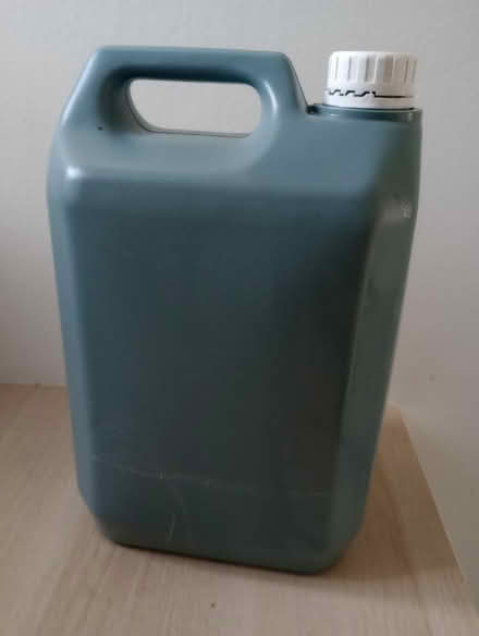 Photo of Empty 5 litre bottle/ container (TN34 - top of Elphinstone Road) #1