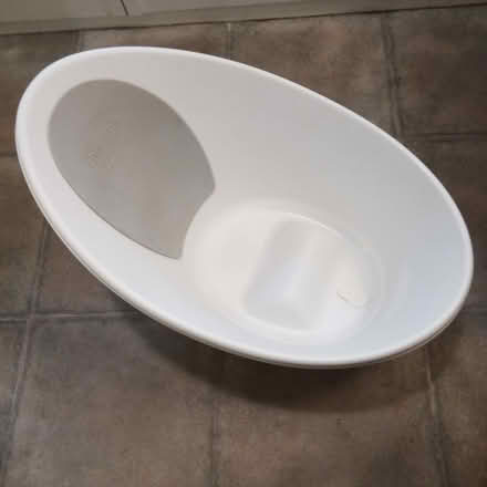 Photo of free Shnuggle Baby Bath (Charlbury OX7) #1