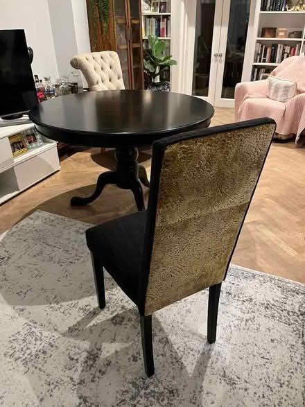 Photo of free 6-seater dining table & chairs (Chiswick W4) #4