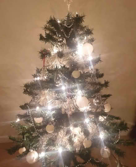 Photo of free 4ft fake Xmas Tree plus decorations (Iffley OX4) #1