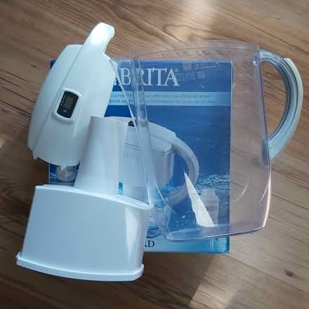 Photo of free Brita 2.6L water filter jug (Hinckley LE10) #2