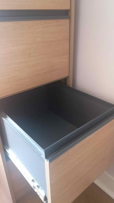 Photo of free 4 drawer filing cabinet (Craiglockhart EH14) #2