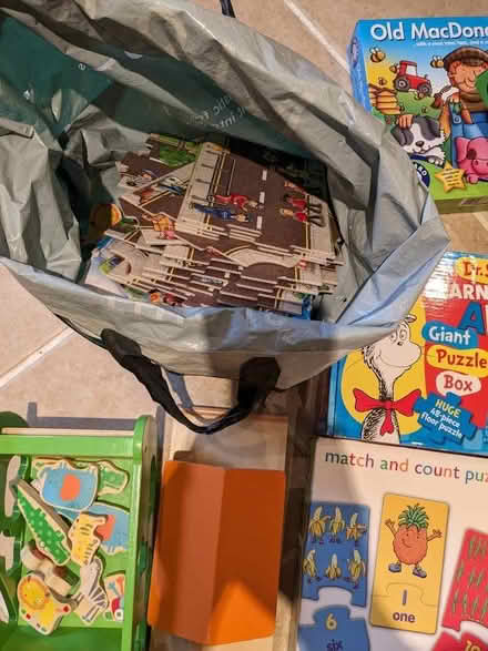 Photo of free Bag of baby toys and puzzles (IP1) #2