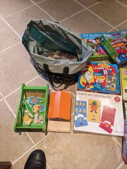 Photo of free Bag of baby toys and puzzles (IP1) #4