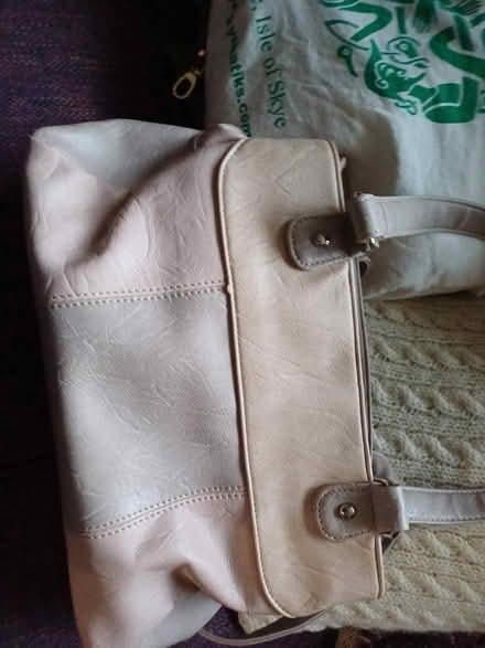 Photo of free Cream and beige handbag (Gedling NG4) #2