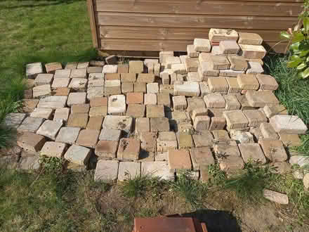 Photo of free Paving cobbles / setts (Old Malden /Worcester Park KT4) #1
