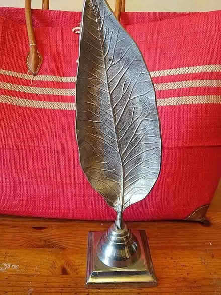 Photo of free Metal leaf ornament (Stafford ST16) #1