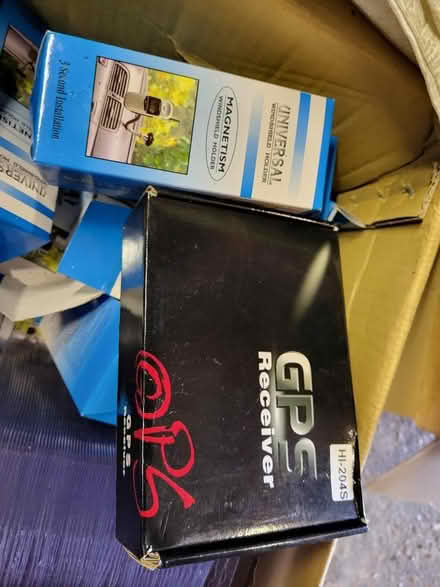 Photo of free New Phone holders for car and GPS receivers (Purley SM6) #1