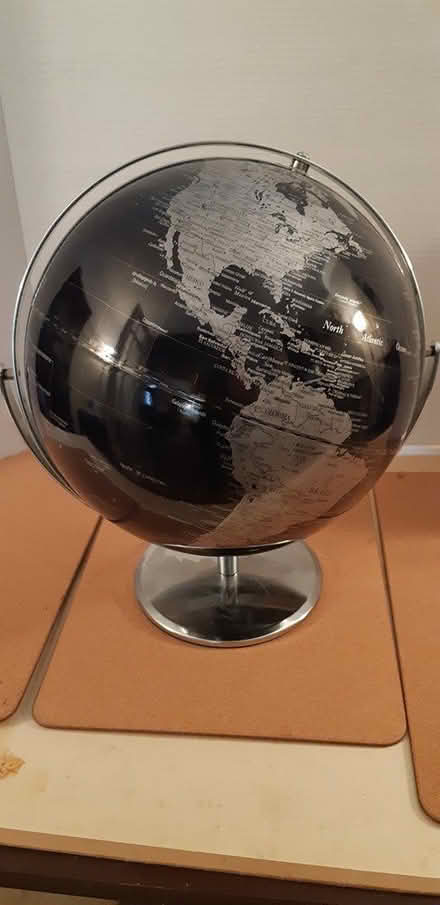 Photo of free Black and Silver globe (North Toronto) #1