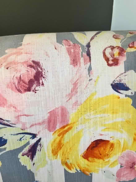 Photo of free Floral chair (Dale blvd) #1