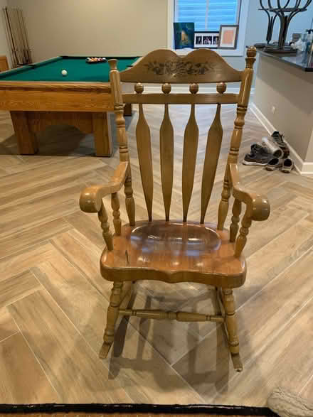 Photo of free Rocking chair (Western Springs) #1