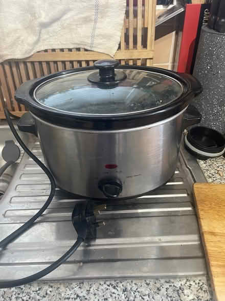 Photo of free Slow cooker (Burgh Heath KT18) #1