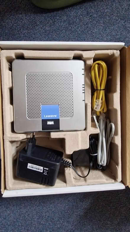 Photo of free Linksys ADSL router (BS4) #1
