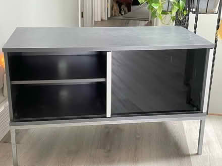 Photo of free TV / Stereo Table (Islington and 401) #2