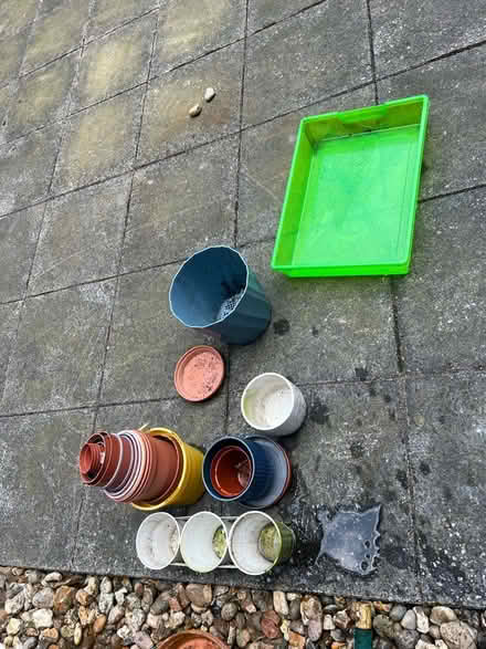 Photo of free Flower pots small to medium (Hackney Central) #1