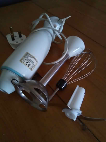 Photo of free Hand Blender (Catherine-de-Barnes B91) #1