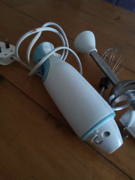 Photo of free Hand Blender (Catherine-de-Barnes B91) #2