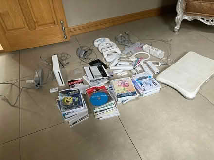 Photo of free Nintendo Wii, accessories games etc (Dorking/Holmwood) #3