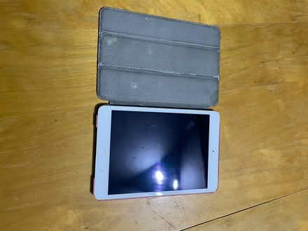 Photo of free ipad (Bloomfield) #1