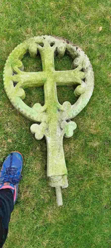 Photo of free Headstone or garden ornament (Bromley BR2) #1