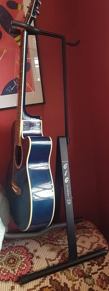 Photo of free Guitar stand (SK8 Cheadle) #1