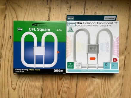 Photo of free GR10q 4-pin compact fluorescent bulbs (Camden) #1