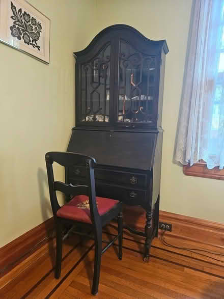Photo of free Secretary (Jenkintown) #1