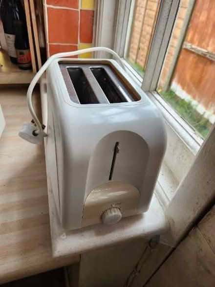 Photo of free Toaster (SE2) #1