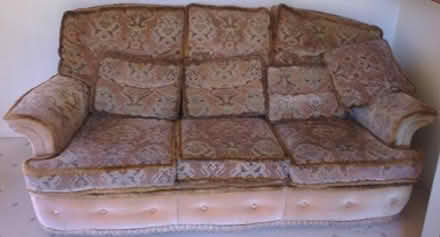 Photo of free 3-piece suite (Greenhill DY10) #1