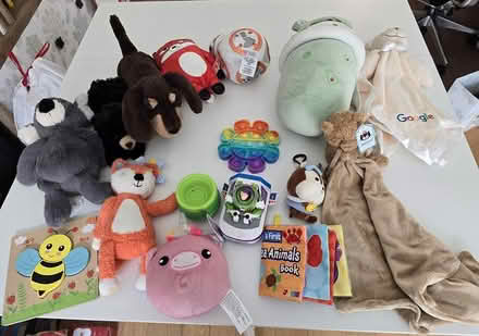 Photo of free Miscellaneous baby toys (Ponderosa Park (Sunnyvale)) #1