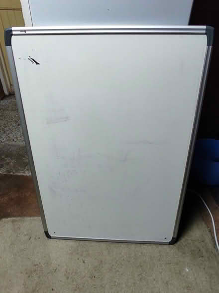Photo of free Whiteboard (Buglawton CW12) #1