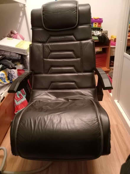 Photo of free gaming chair (West Park WA10) #2