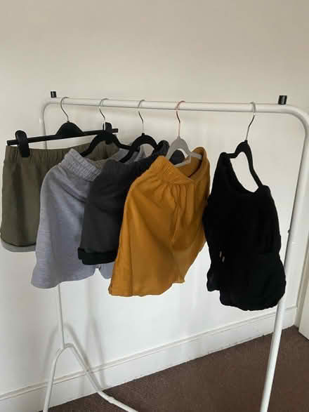 Photo of free Women’s shorts (E5) #3