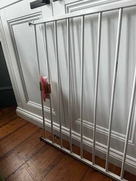 Photo of free Screw in stair gate (Wimbledon SW19) #1