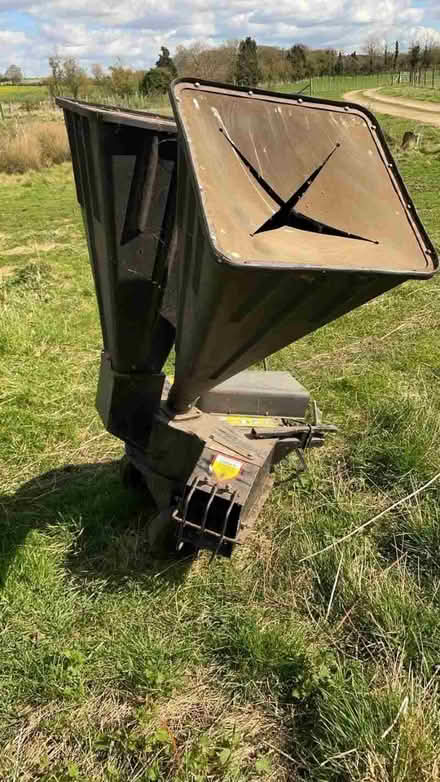 Photo of free Shredder/ wood chipper (Ewelme OX10) #1