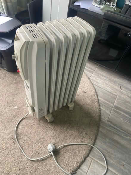 Photo of free Oil Heater (Fareham PO14) #2