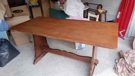 Photo of free Oak table (Burbage SK17) #2