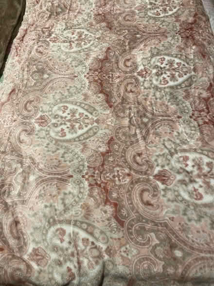 Photo of free Queen size blanket (Holly Hill) #1