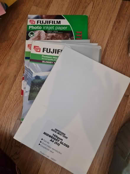 Photo of free Photo inkjet paper (ME9) #1