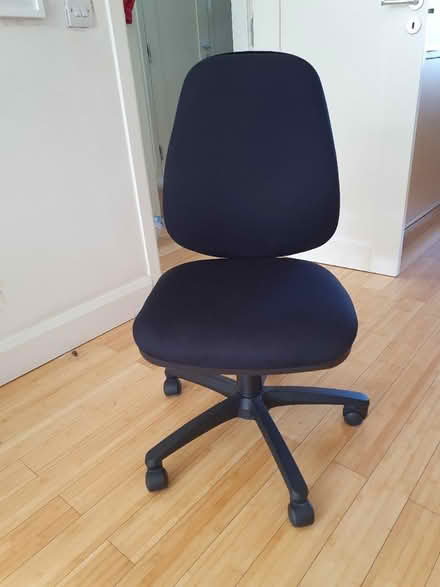 Photo of free Office chair (SW14) #2