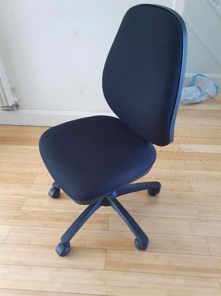 Photo of free Office chair (SW14) #1