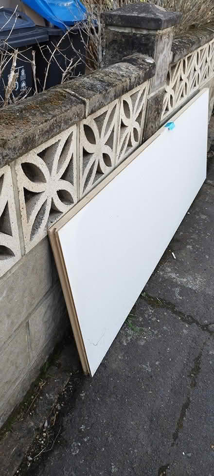 Photo of free Seems like a new internal door (Mitcham, CR4) #1