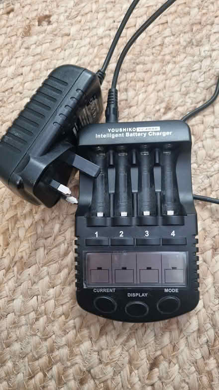Photo of free Battery charger (SW8 Vauxhall) #1